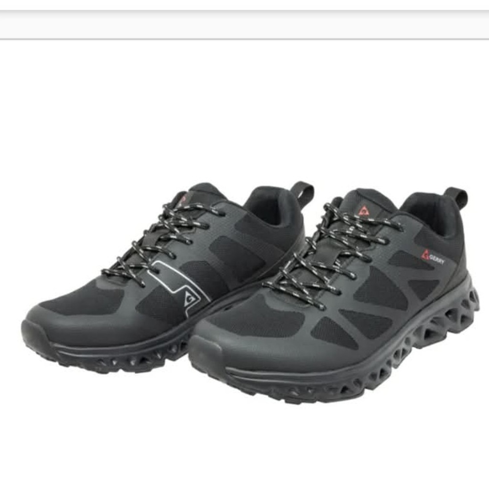 Gerry Mens Sneakers Speed Trail Black Shoe New In Box size 9.5